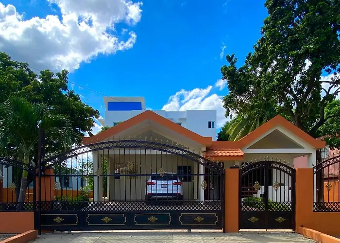 Casa Corona Plaza Santiago De Los Caballeros